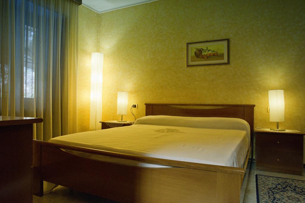 Rustico Giorgia Apartamento Mergozzo Quarto foto
